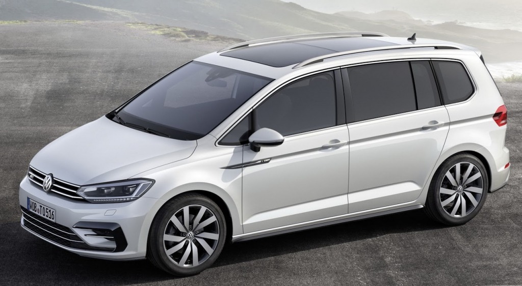 2025 VW Touran Pictures