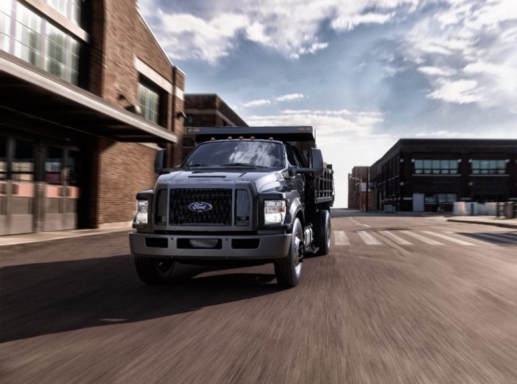 2025 Ford F550 Images