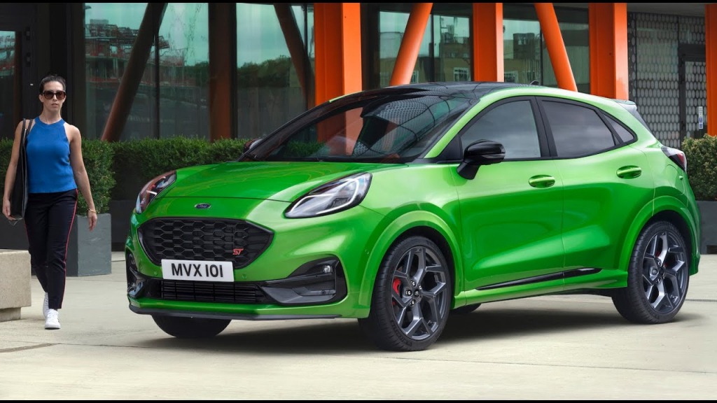 2025 Ford Puma ST Images