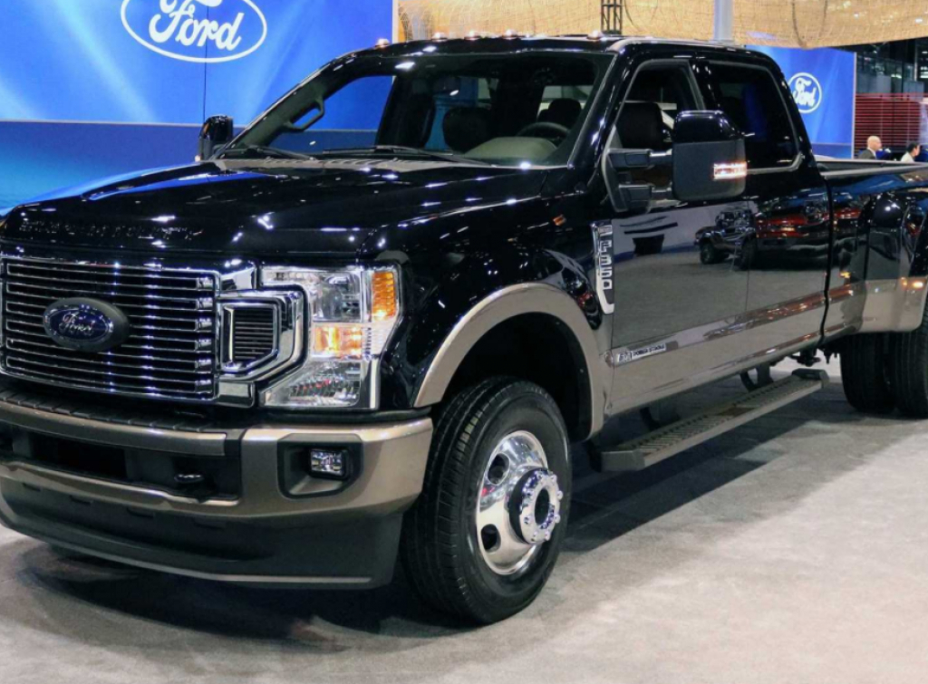 2025 Ford Super Duty Pictures