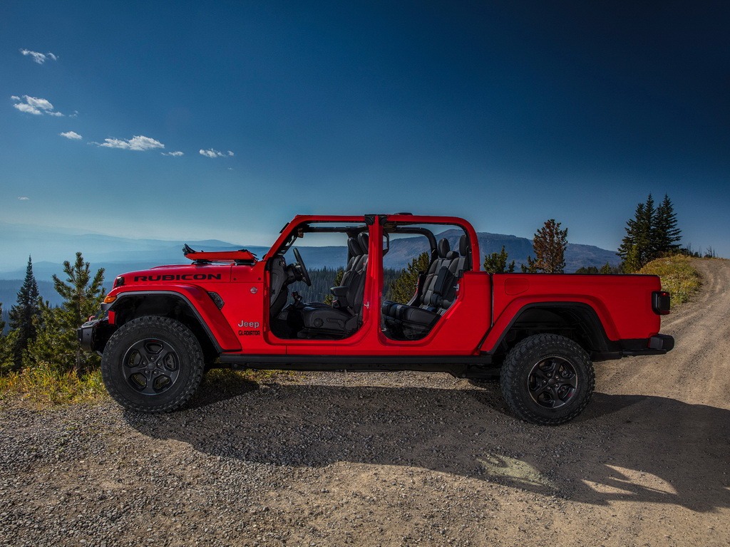 2025 Jeep Gladiator 4xe Engine