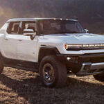 2025 Rivian R1T Pickup Truck Pictures