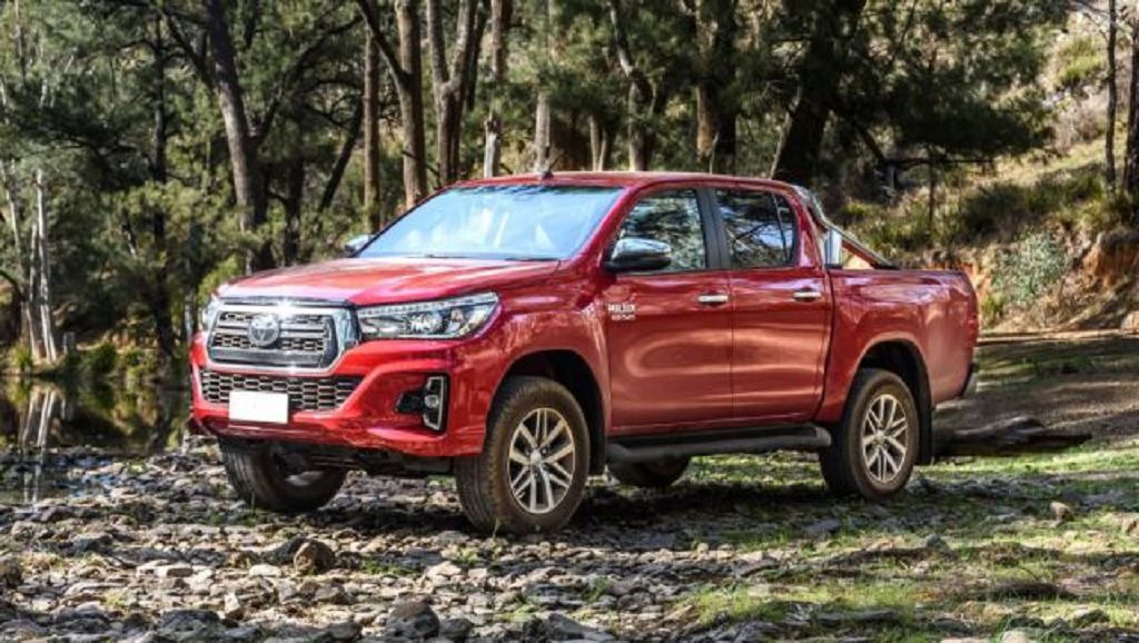 2025 Toyota Hilux Wallpapers
